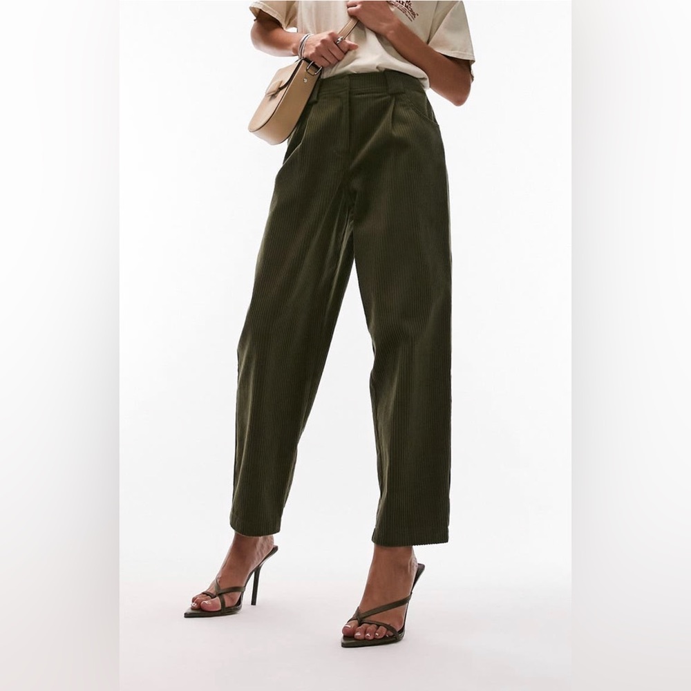 New With Tags TopShop Relaxed Peg Corduroy Trousers size 4